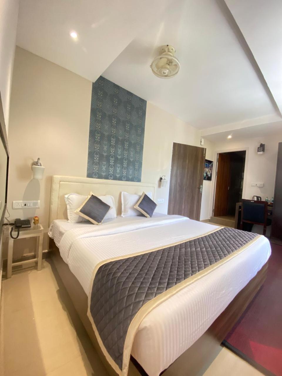 Montecarlo Hotel Mahabalipuram Buitenkant foto