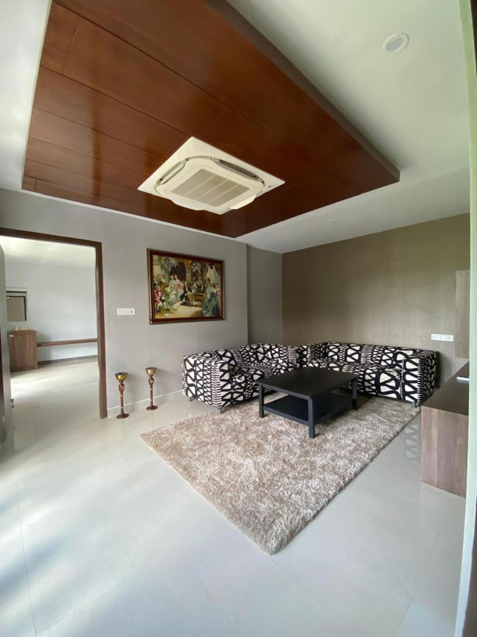 Montecarlo Hotel Mahabalipuram Buitenkant foto