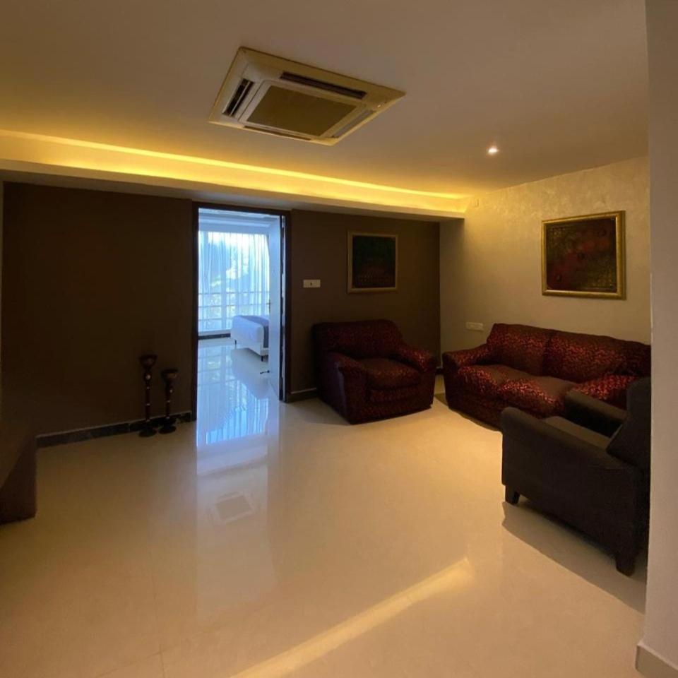 Montecarlo Hotel Mahabalipuram Buitenkant foto