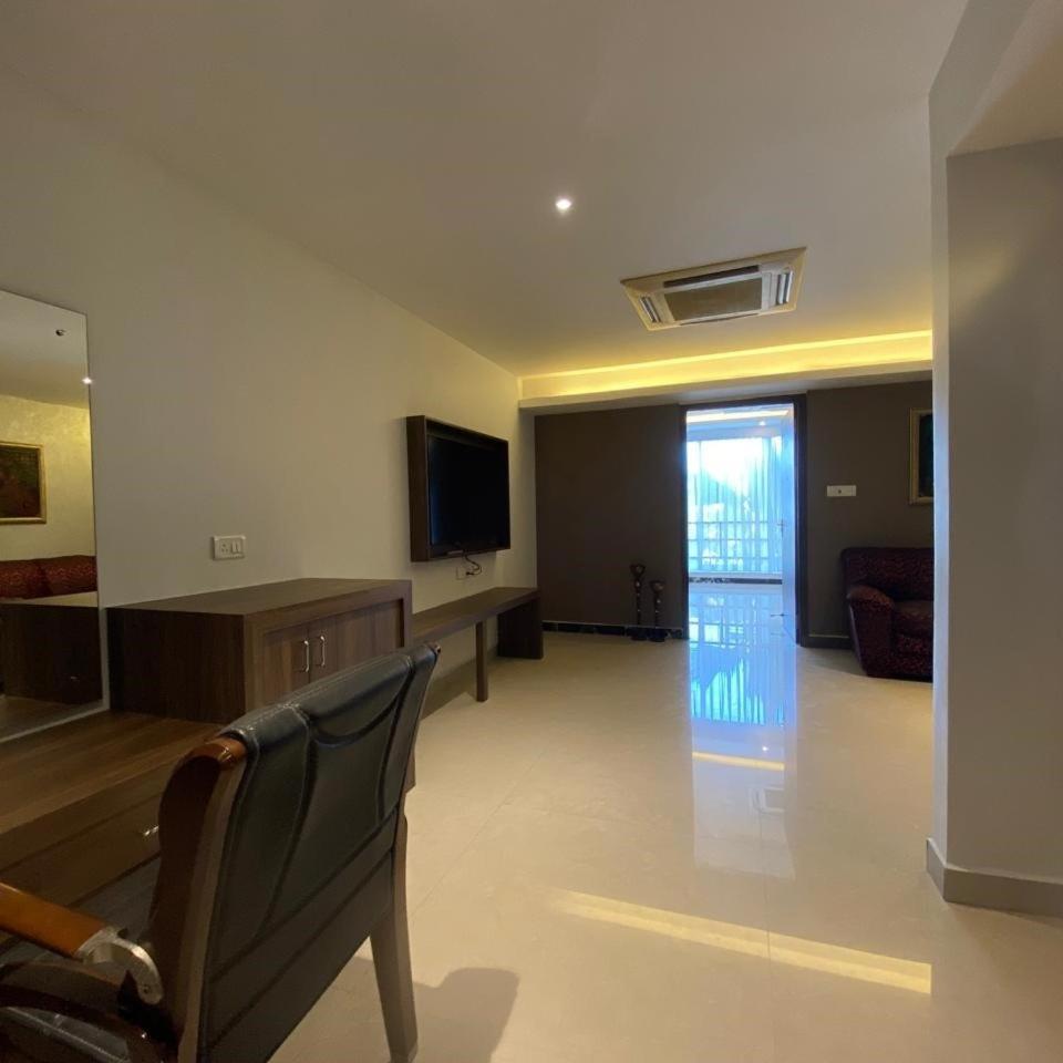 Montecarlo Hotel Mahabalipuram Buitenkant foto