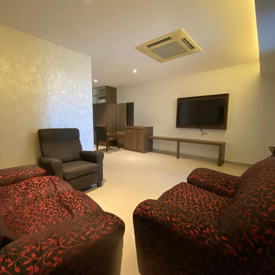 Montecarlo Hotel Mahabalipuram Buitenkant foto
