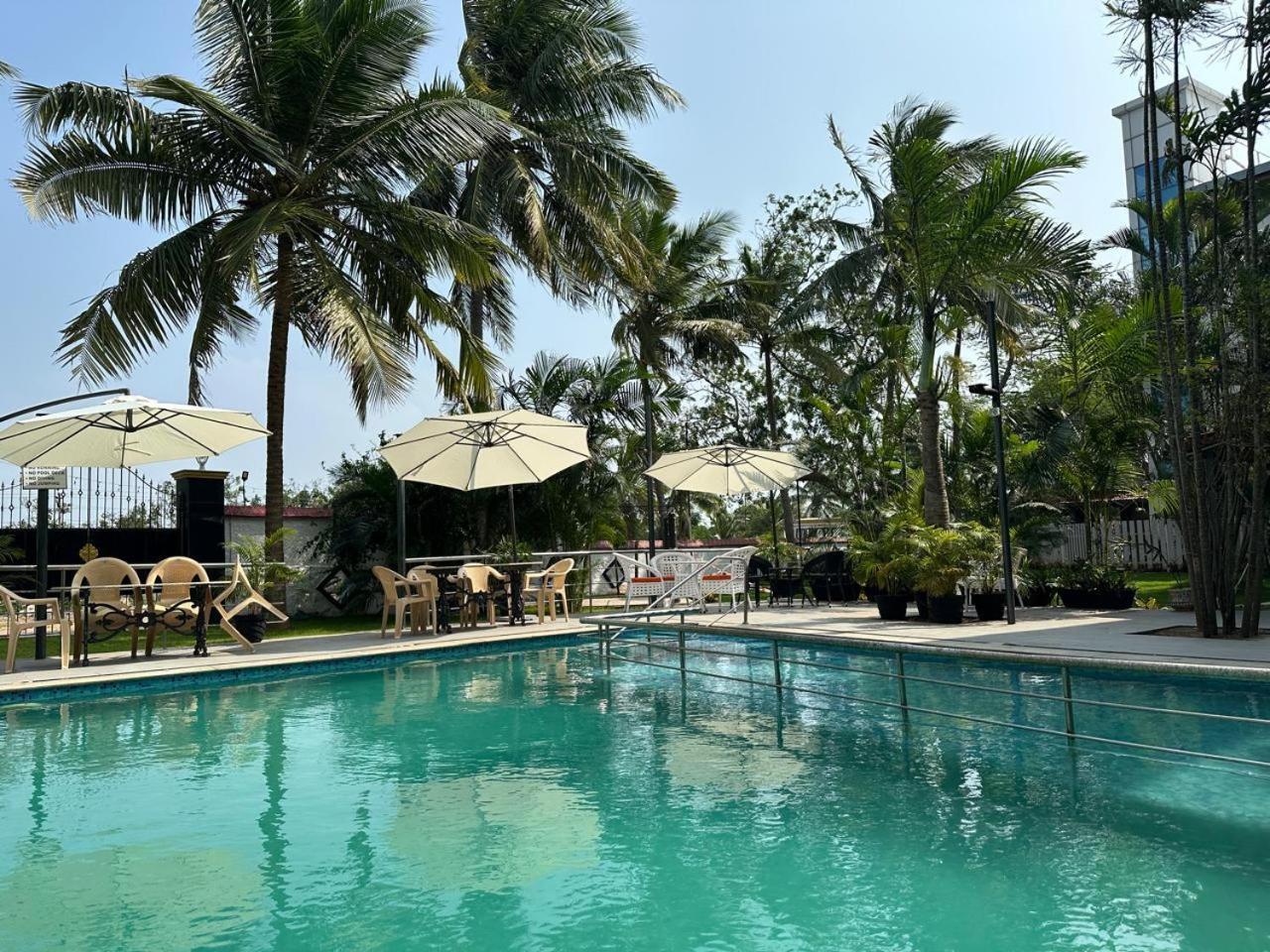Montecarlo Hotel Mahabalipuram Buitenkant foto