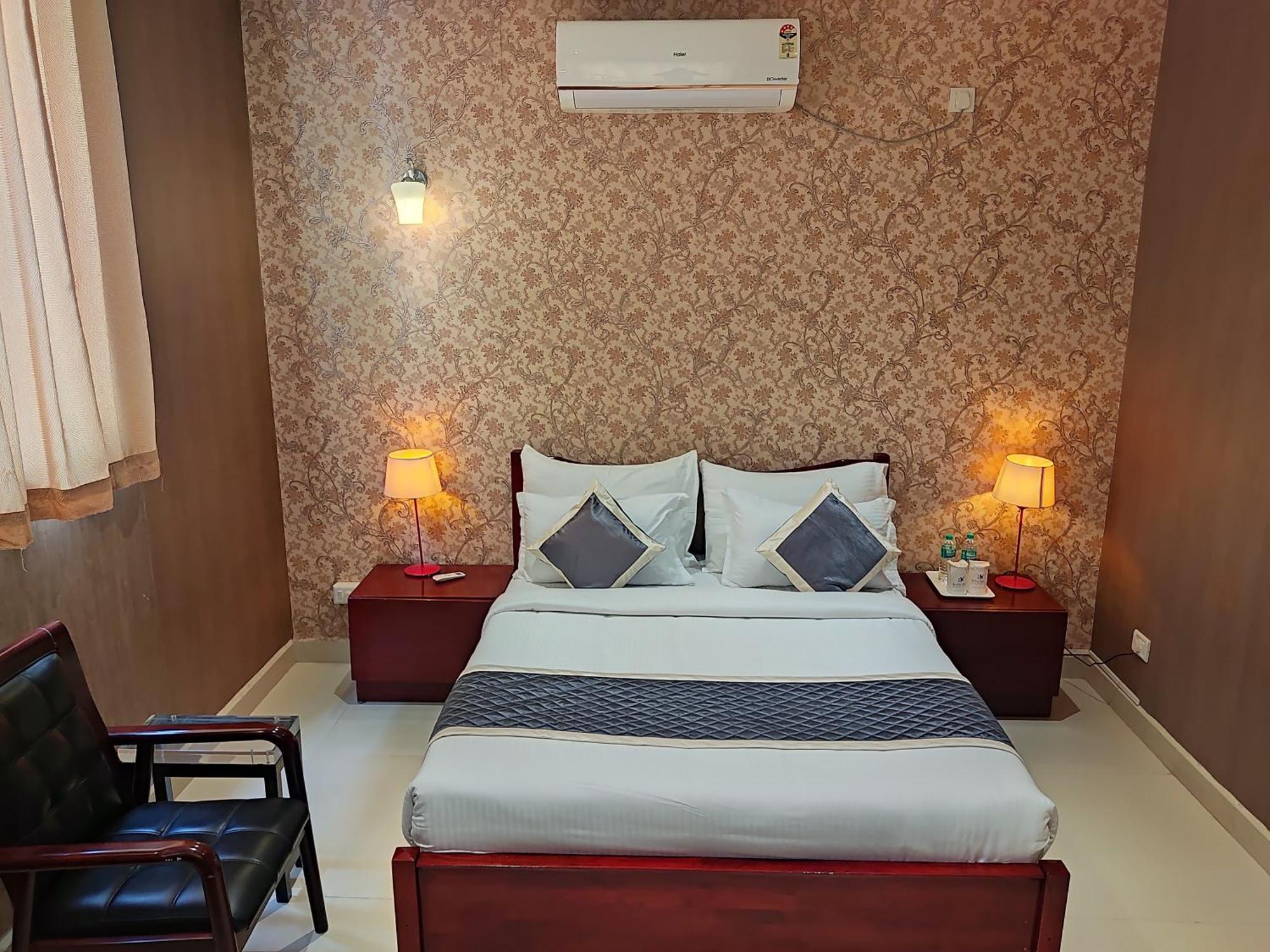 Montecarlo Hotel Mahabalipuram Buitenkant foto